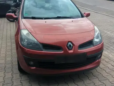 Gebraucht Renault Clio III 110 PS (80 kW) 2009 Orange Kombi