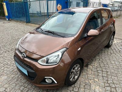 gebraucht Hyundai i10 FIFA World Cup Edition+SITZHEIZUNG+8-fach