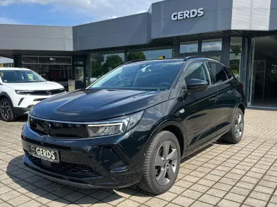 Gebraucht Opel Grandland X 131 PS (96 kW) 2023 Schwarz SUV