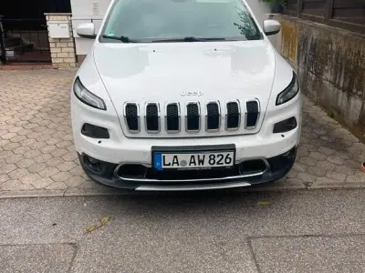 Gebraucht Jeep Cherokee Longitude 185 PS (136 kW) 2017 Weiß SUV