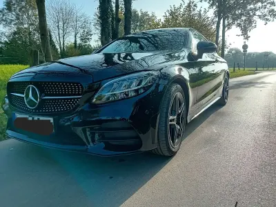 Gebraucht Mercedes C200 AMG line 184 PS (135 kW) 2020 Schwarz Coupé