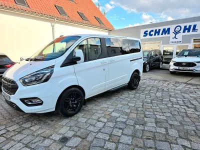 Gebraucht Ford Tourneo 185 PS (136 kW) 2021 Frozen white Van / Kleinbus