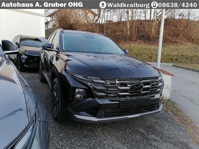 Neu Hyundai Tucson Trend 253 PS (186 kW) 2025 Schwarz SUV