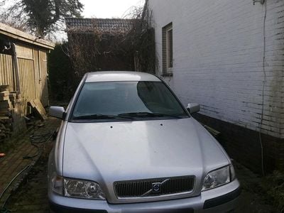 Gebraucht Volvo V40 122 PS (89 kW) 2002 Silber Kombi