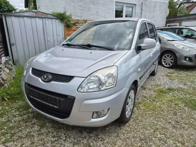 Gebraucht Hyundai Matrix Comfort 103 PS (75 kW) 2009 Continental silver Van / Kleinbus