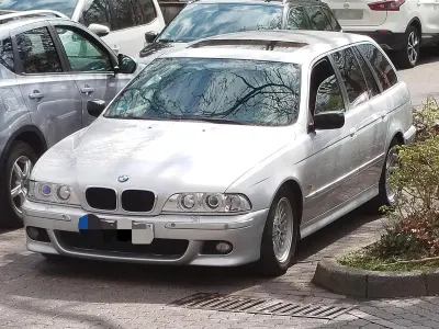 Gebraucht BMW 525 163 PS (119 kW) 2003 Grau Kombi
