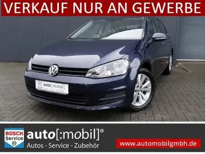 Używany VW Golf VII Trendline 110 KM (80 kW) 2016 Niebieski Sedan/Limuzyna
