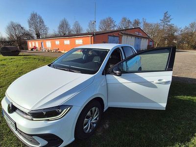Gebraucht VW Polo Move 95 PS (69 kW) 2024 Weiß Kleinwagen