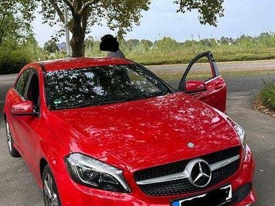 Rot Gebraucht 2016 Mercedes A160 Limousine | 10.000 € (Guter Preis)