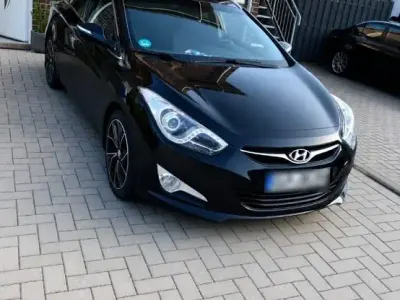 Gebraucht Hyundai i40 136 PS (100 kW) 2012 Schwarz Kombi