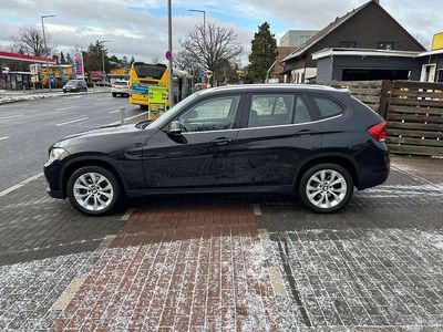 Schwarz Gebraucht 2012 BMW X1 SUV | 10.900 € (Fairer Preis)