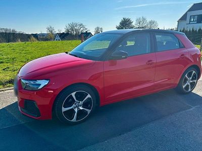 Gebraucht Audi A1 Sportback Ambiente 116 PS (85 kW) 2019 Rot Kleinwagen