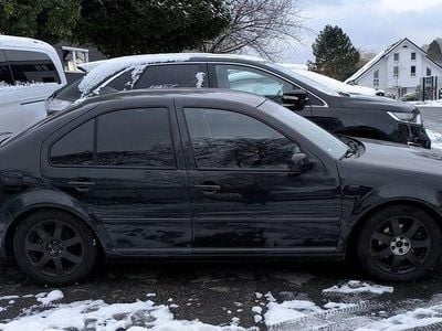 Schwarz Gebraucht 2005 VW Bora Basis Limousine | 1.000 € (Guter Preis)