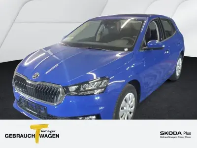 Nouă Skoda Fabia Essence 80 CP (58 kW) 2025 Albastru Hatchback