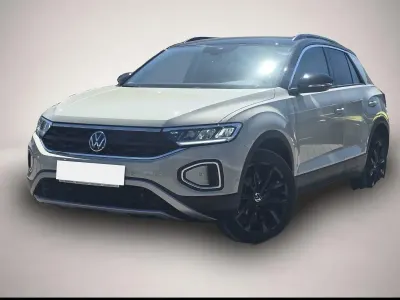 Gebraucht VW T-Roc Active 150 PS (110 kW) 2023 Manufacturer SUV