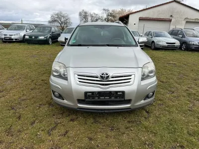 Brugt Toyota Avensis Team 129 HK (94 kW) 2008 Sølv Stationcar