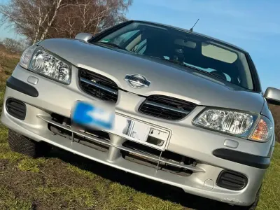 Gebraucht Nissan Almera 114 PS (83 kW) 2002 Silber Kleinwagen