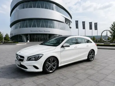 Gebraucht Mercedes CLA200 Shooting Brake Urban 156 PS (114 kW) 2018 Weiß Kombi