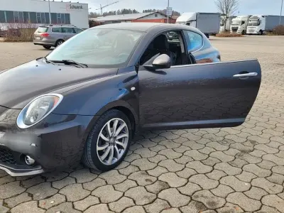 Gebraucht Alfa Romeo MiTo 105 PS (77 kW) 2018 Braun Kleinwagen