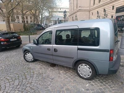 Usado Opel Combo 90 HP (66 kW) 2009 Cinzento Monovolume