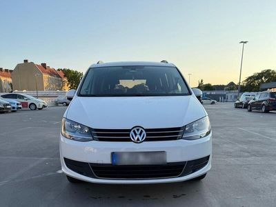 VW Sharan