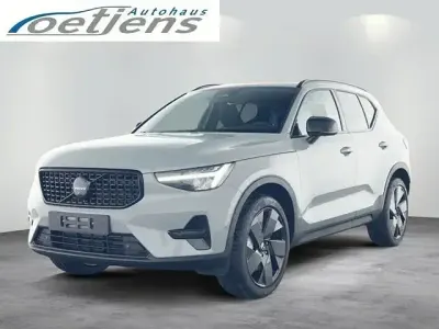 Gebraucht Volvo XC40 Plus 163 PS (119 kW) 2025 Grau SUV