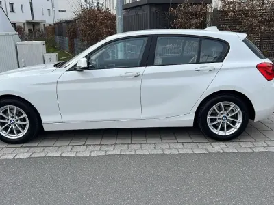 Gebraucht BMW 118 Advantage 136 PS (100 kW) 2018 Weiß Kleinwagen