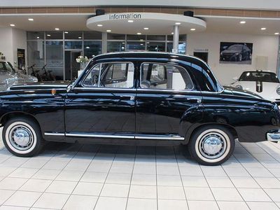 Schwarz Gebraucht 1960 Mercedes 190 Limousine | 34.990 €