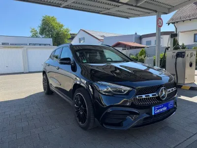 Gebraucht Mercedes GLA200 AMG line 150 PS (110 kW) 2024 Schwarz SUV