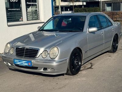 Mercedes E320