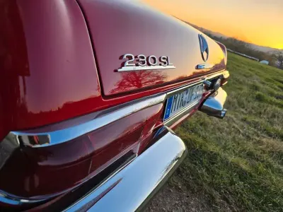 Gebraucht Mercedes 230 171 PS (125 kW) 1963 Schwarz Cabrio