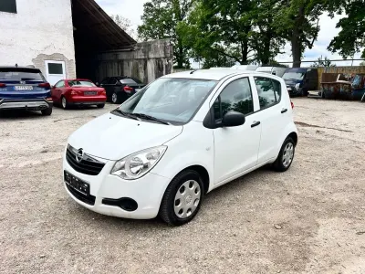 Gebraucht Opel Agila Basis 65 PS (47 kW) 2009 Weiß Kleinwagen