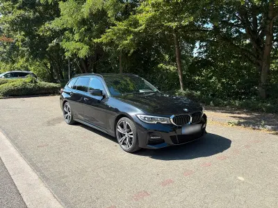 Gebraucht BMW 330e M Sport 292 PS (214 kW) 2020 Schwarz Kombi