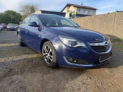 Usata Opel Insignia Edition 140 CV (102 kW) 2016 Blu Berlina