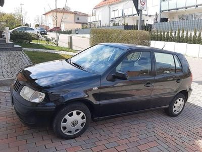 Gebraucht VW Polo Basis 60 PS (44 kW) 2000 Schwarz Limousine