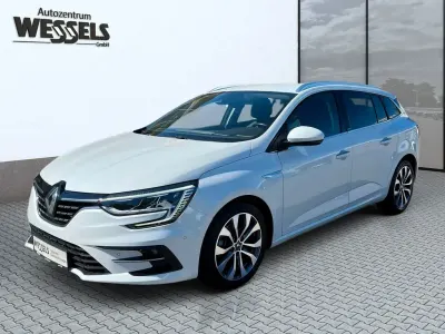 Begagnad Renault Megane E-Tech Edition One 158 HK (116 kW) 2020 Lila Sedan