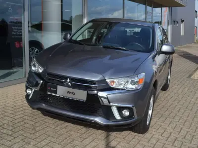 Gebraucht Mitsubishi ASX Diamant Edition 117 PS (86 kW) 2019 Platinumgrau (m) SUV