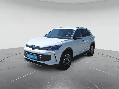 Gebraucht VW Tiguan 204 PS (150 kW) 2025 Pure white SUV
