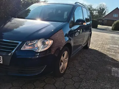 Gebraucht VW Touran United 140 PS (102 kW) 2010 Blau Van / Kleinbus