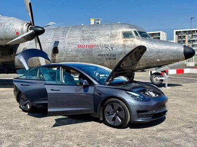 Gebraucht Tesla Model 3 RWD 239 kW (325 PS) 2022 Grau Limousine