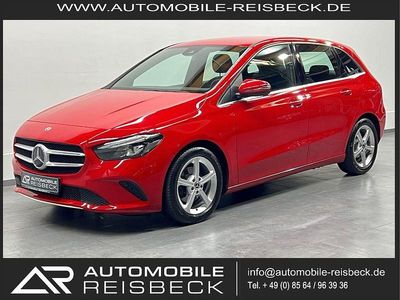 Gebraucht Mercedes B180 Style 116 PS (85 kW) 2019 Rot Van / Kleinbus