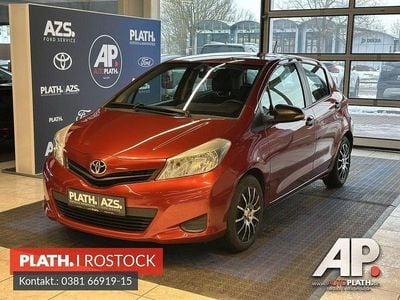 Gebraucht Toyota Yaris Life 99 PS (72 kW) 2012 Rot Kleinwagen