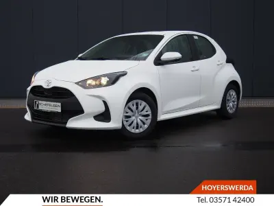 Second-hand Toyota Yaris Basis 72 CP (52 kW) 2023 Alb Hatchback