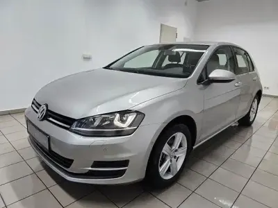 Gebraucht VW Golf VII Comfortline 125 PS (91 kW) 2014 Silber Limousine