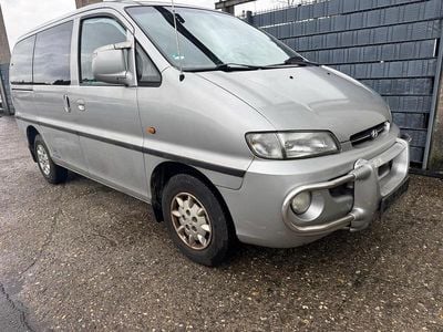 Gebraucht Hyundai H-1 2000 Silber Van / Kleinbus