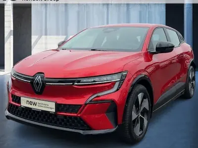 Gebraucht Renault Megane E-Tech Evolution 95 kW (130 PS) 2023 Rot Limousine