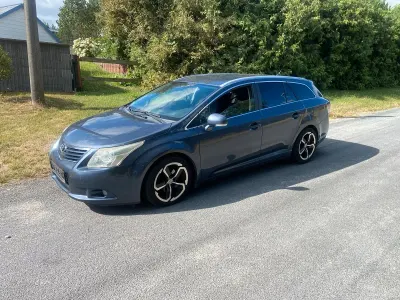 Gebraucht Toyota Avensis 152 PS (111 kW) 2009 Grau Kombi