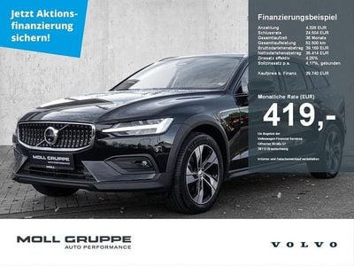 Onyx black / metallic Gebraucht 2023 Volvo V60 CC Ultimate Kombi | 39.740 € (Etwas zu teuer)