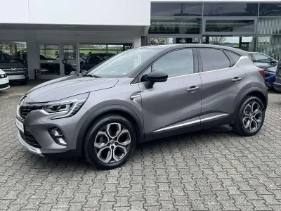 Gebraucht Renault Captur Intens 154 PS (113 kW) 2021 Zweifarbig: stahlgrau und bla SUV
