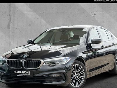 Black sapphire metallic Gebraucht 2019 BMW 520 Sport Line Limousine | 24.789 € (Guter Preis)